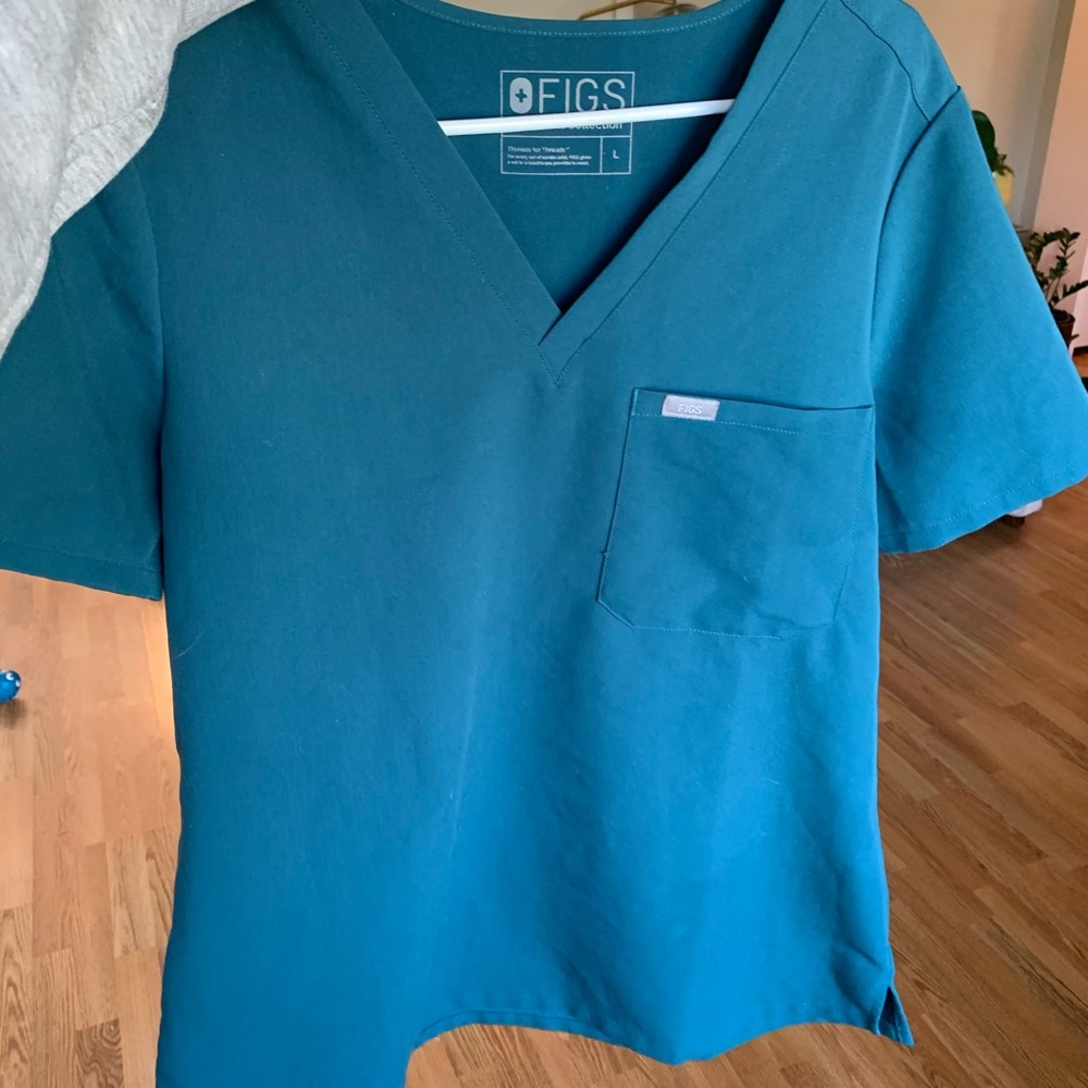 Turquoise Figs scrub top